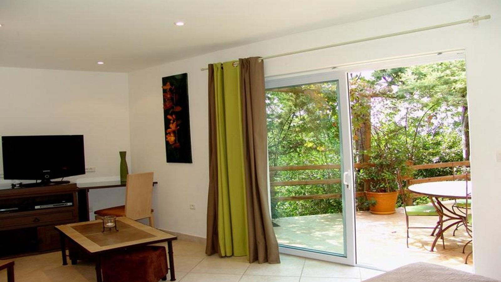 A room designed to stay.