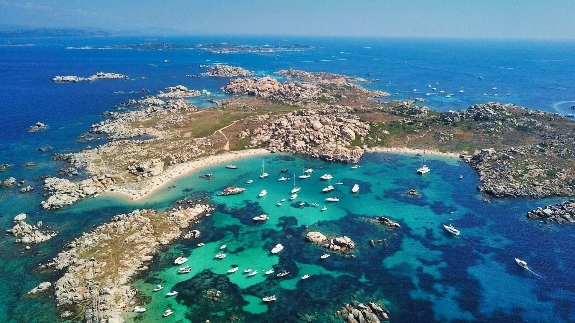 Hôtel haut de gamme en Corse du Sud avec vue sur les îles Lavezzi